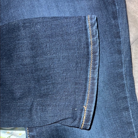Levi’s Women's Jeans - Picture 5 of 9